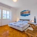 In 39111 Apartment *