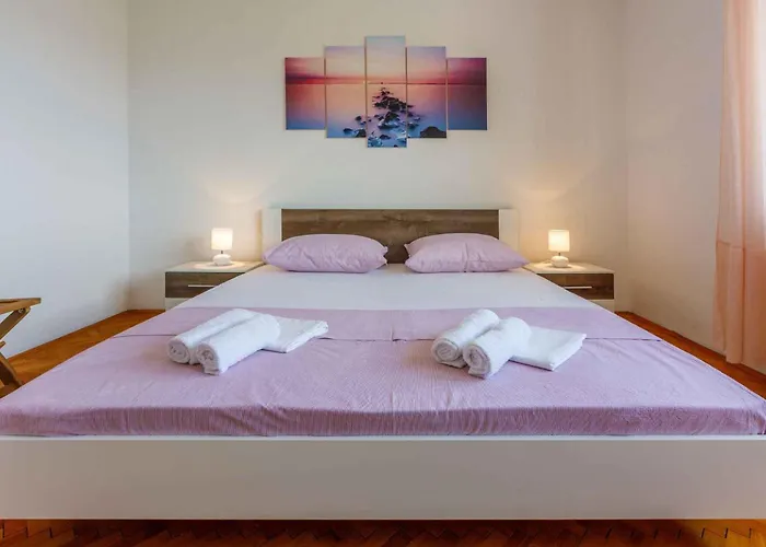 In 39111 * 노비비노돌스키