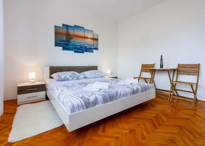 In 39111 아파트 *